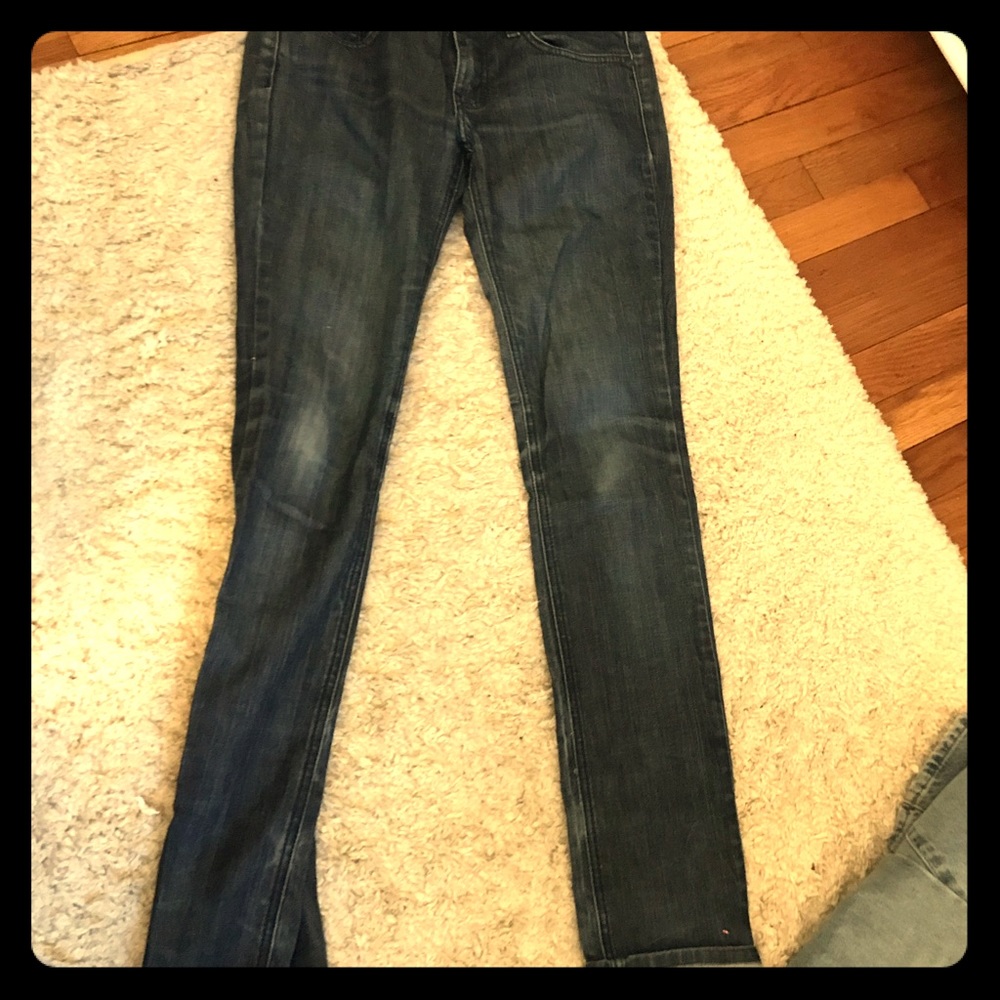 Dark wash skinny jeans  👖